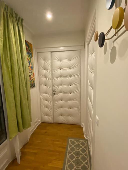 Premium Studio 2 Minutes Walk From Champs-Elysees Paris Ngoại thất bức ảnh