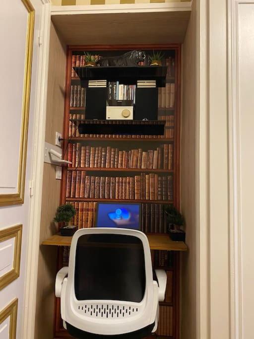 Premium Studio 2 Minutes Walk From Champs-Elysees Paris Ngoại thất bức ảnh